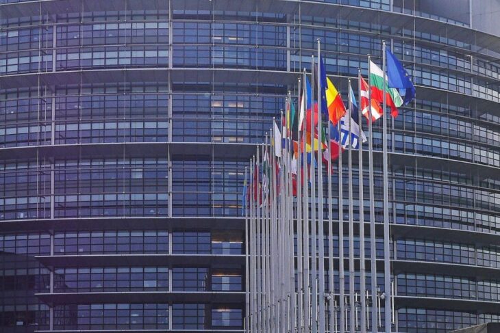 ue-majoreaza-tarifele-pentru-importurile-de-otel-extracomunitar-/-tarife-duble-si-cote-reduse-pentru-a-proteja-industria-europeana