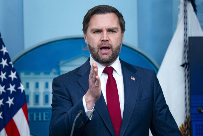 jd-vance-il-avertizeaza-pe-papa-leon-al-xiv-lea-sa-fie-atent-cand-vorbeste-despre-teologie
