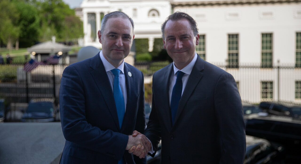 ministrul-finantelor,-discutii-la-washington-despre-energie:-romania-se-afla-intr-una-dintre-cele-mai-bune-pozitii-in-relatia-cu-administratia-sua