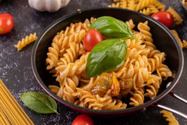 nutritionistii-dezvaluie:-asta-fac-italienii-ca-sa-manance-paste-in-fiecare-zi-si-sa-nu-se-ingrase