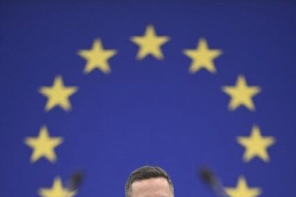 europarlamentar-roman-danseaza-pe-manele-la-bruxelles