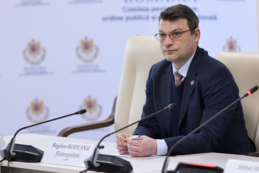 rodeanu-(usr):-reforma-companiilor-de-stat-nu-inseamna-vanzarea-tarii,-ci-oprirea-risipei-bugetare