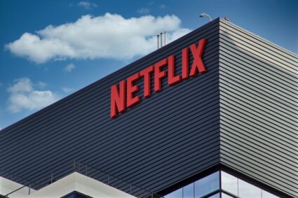 netflix-nu-a-indeplinit-asteptarile-pentru-urmatorul-trimestru.-in-ce-situatie-actiunile-companiei-au-scazut-cu-pana-la-10%