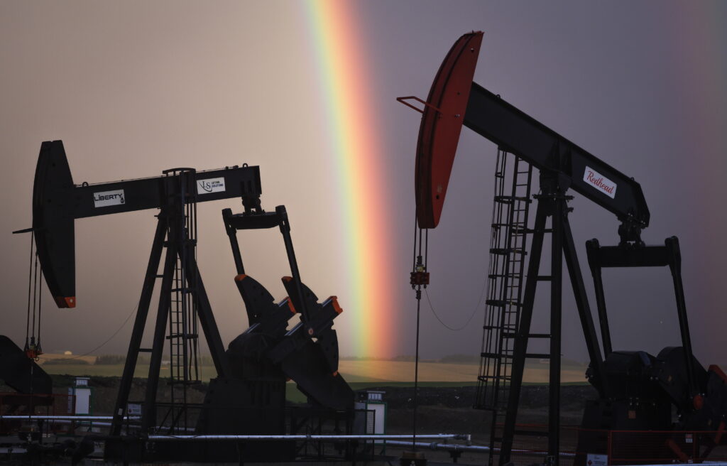 pretul-petrolului-a-revenit-la-nivelul-de-la-inceputul-razboiului-cu-iranul
