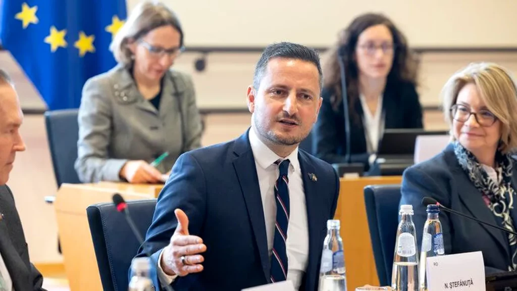 atacul-unui-europarlamentar-roman-la-adresa-clasei-politice:-cred-ca-romania-trebuie-schimbata-nu-doar-pe-alocuri,-ci-trebuie-ras-tot