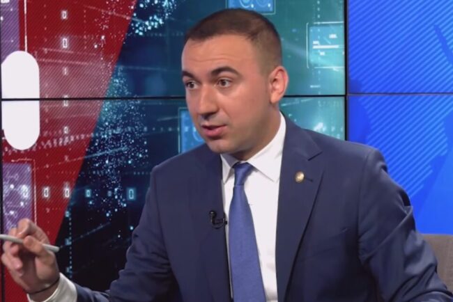 bogdan-ivan-denunta-un-fals-nu-am-abordat-niciun-oficial-al-politiei-de-frontiera-ca-sa-cer-un-tratament-diferit.-reactia-lui-radu-oprea