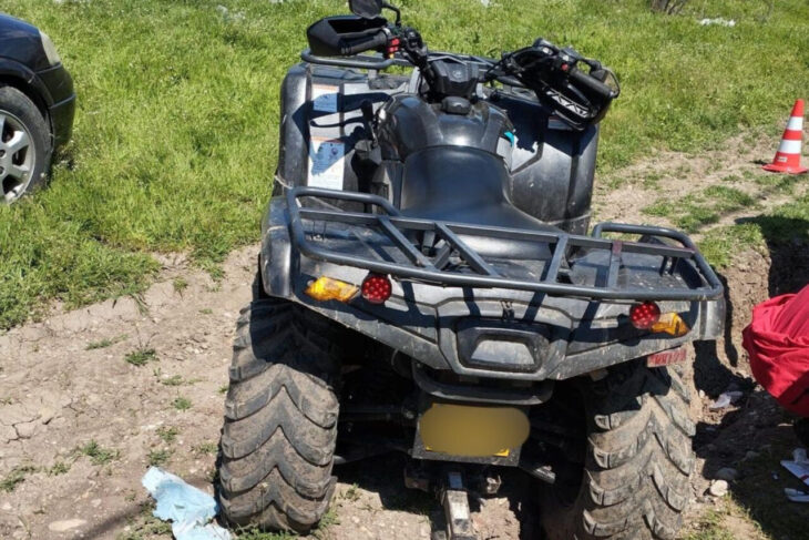 tragedie-intr-o-localitate-din-dolj.-un-minor-de-13-ani-a-murit-dupa-ce-a-furat-un-atv-si-s-a-rasturnat-cu-el