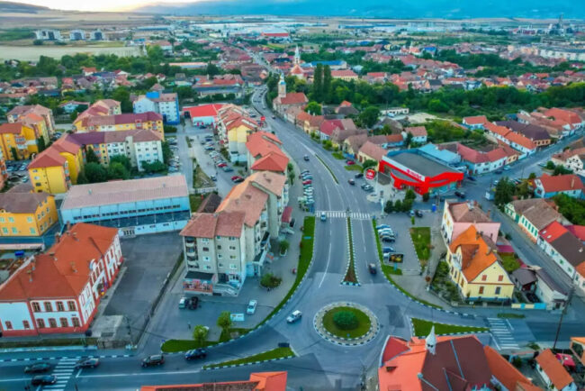 orasul-fara-someri-din-romania.-care-este-singura-localitate-in-care-toti-oamenii-au-loc-de-munca
