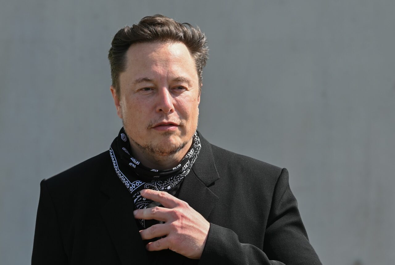 elon-musk,-chemat-la-paris-de-procurorii-francezi-pentru-a-fi-audiat