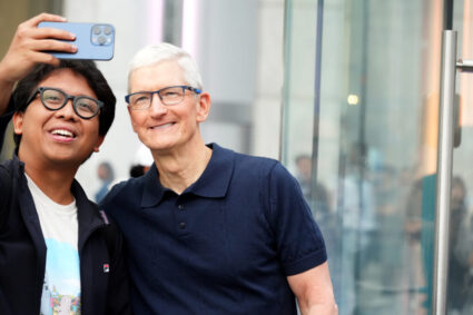schimbarea-in-conducerea-apple.-tim-cook-se-retrage-din-functia-de-ceo-in-septembrie
