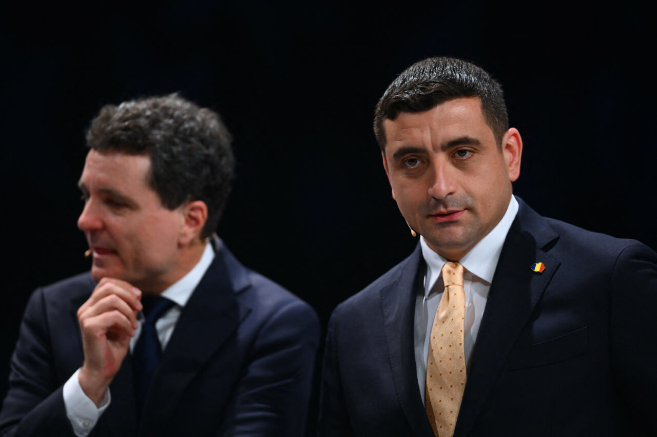 simion-il-acuza-pe-nicusor-dan-ca-isi-depaseste-atributiile