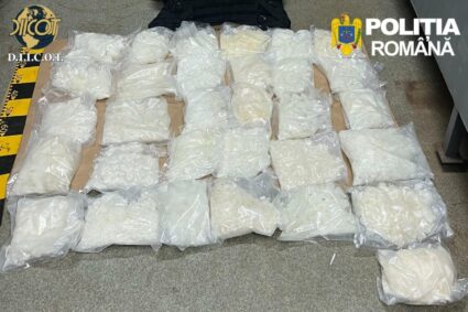 captura-diicot-de-1,7-milioane-euro.-50-kilograme-de-drog-cristal-urmau-sa-inunde-piata-neagra-din-romania-printr-un-traficant-polonez
