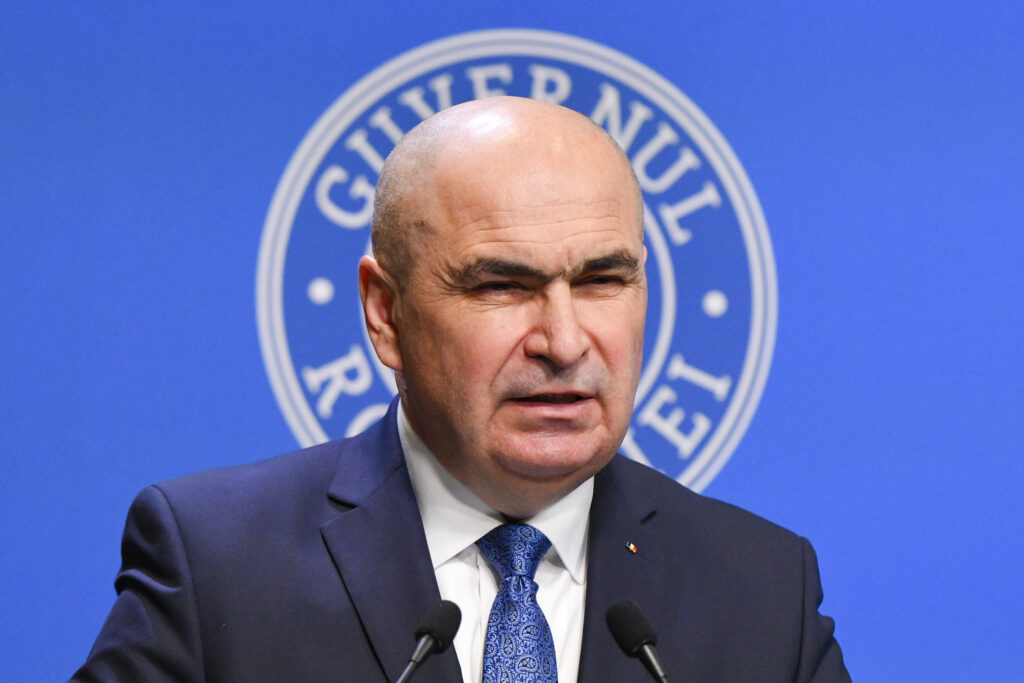 bolojan-dezminte-taierea-ajutoarelor-pentru-persoanele-cu-dizabilitati:-nu-au-fost-eliminate,-ci-au-ramas-exceptate-de-la-plata-cass