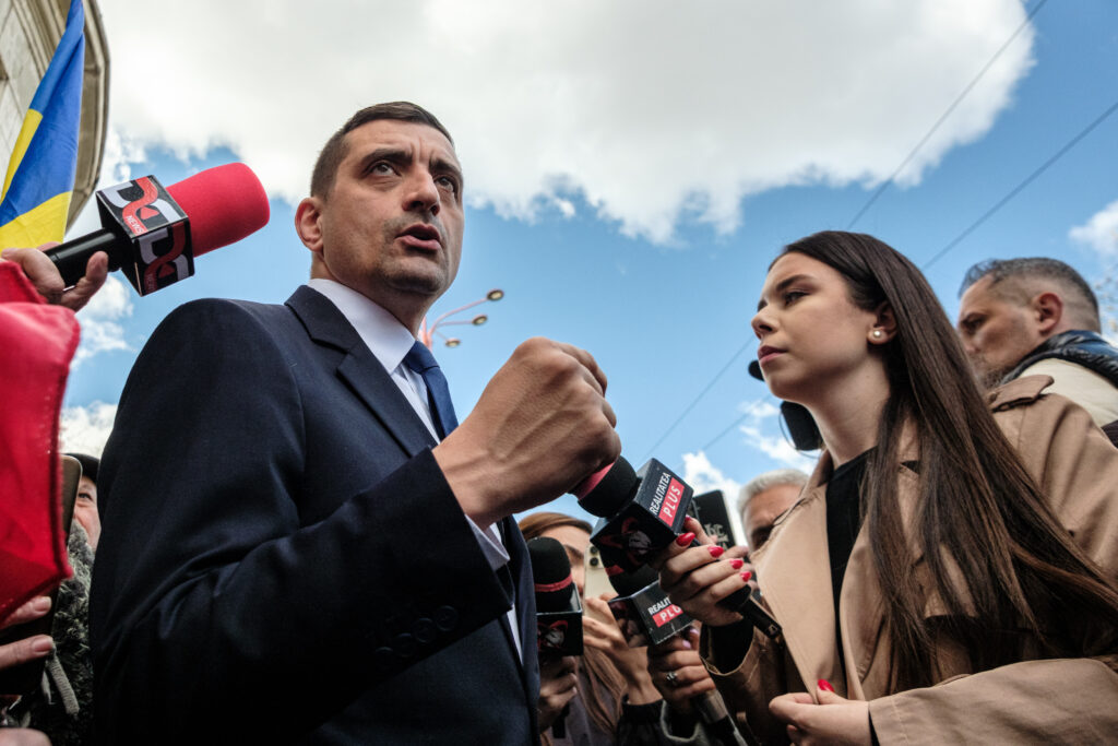 george-simion,-taxat-aspru-de-o-femeie-cu-dizabilitati,-dupa-atacul-la-adresa-lui-nicusor-dan