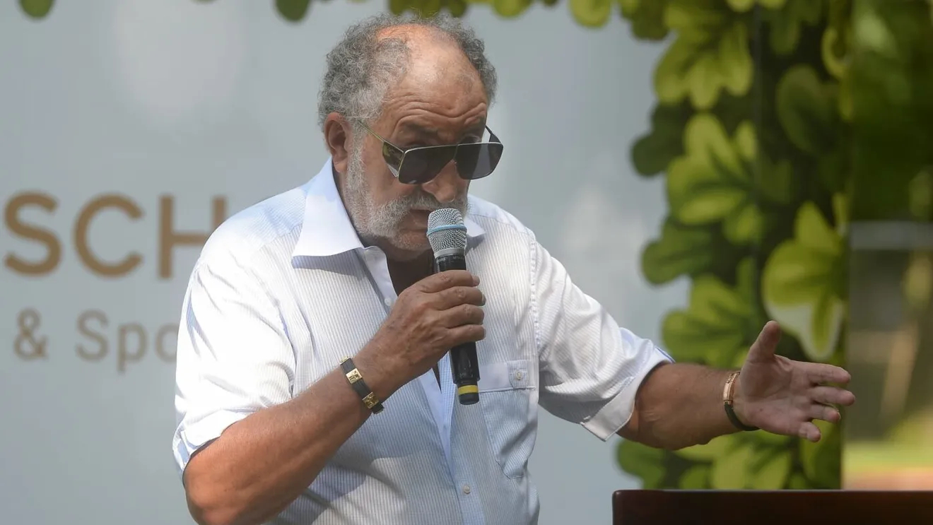 nu-e-in-regula.-ion-tiriac-a-intervenit-cand-a-vazut-cum-s-au-impartit-3-miliarde-de-euro