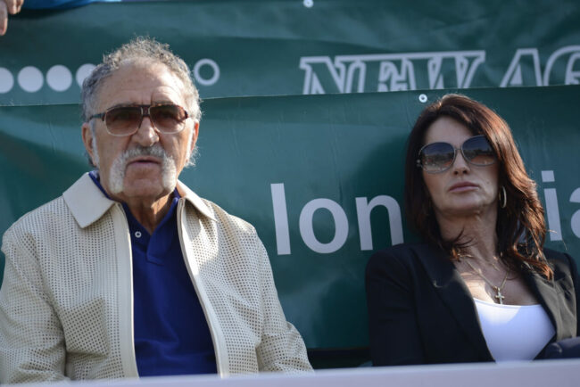 nadia-comaneci,-magnet-de-atentie-la-madrid.-a-stat-in-loja-lui-ion-tiriac-si-a-discutat-cu-sotia-unui-protejat-al-magnatului-roman