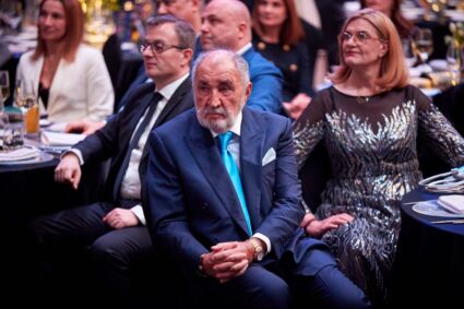 este-oficial,-tiriac-se-pensioneaza!