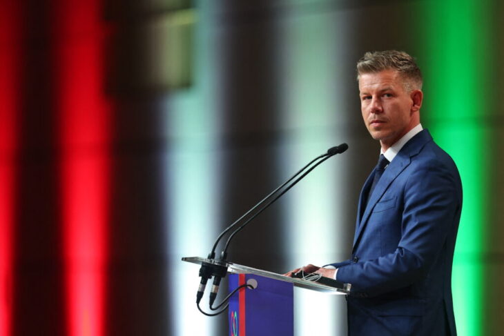 intalnire-cu-miza-mare:-peter-magyar-merge-la-bruxelles-pentru-discutii-cu-von-der-leyen-deblocarea-fondurilor-ue,-prioritara.-ce-subiecte-mai-include-agenda