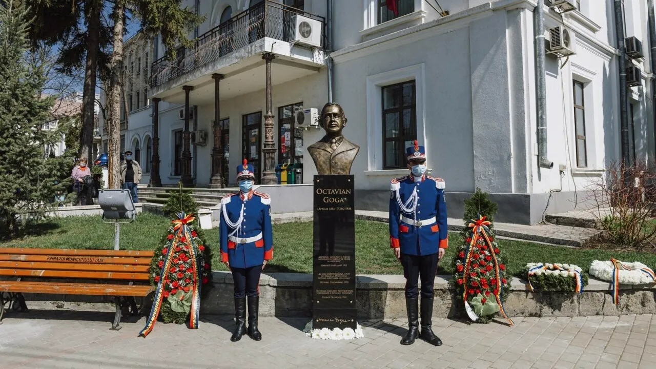 presa-vremii:-ce-s-a-intamplat-la-inmormantarea-lui-octavian-goga:-in-sicriu-a-fost-pus-numai-buchetul-de-flori-trimis-de-hitler