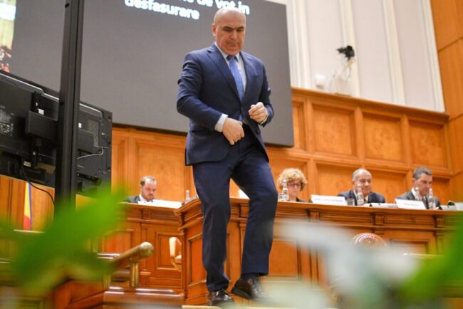 guvernul-bolojan,-prima-sedinta-fara-psd-a-tinut-agenda-la-secret-pana-cand-a-inceput-intalnirea.-ce-legi-se-grabeste-sa-dea-inainte-de-debarcare