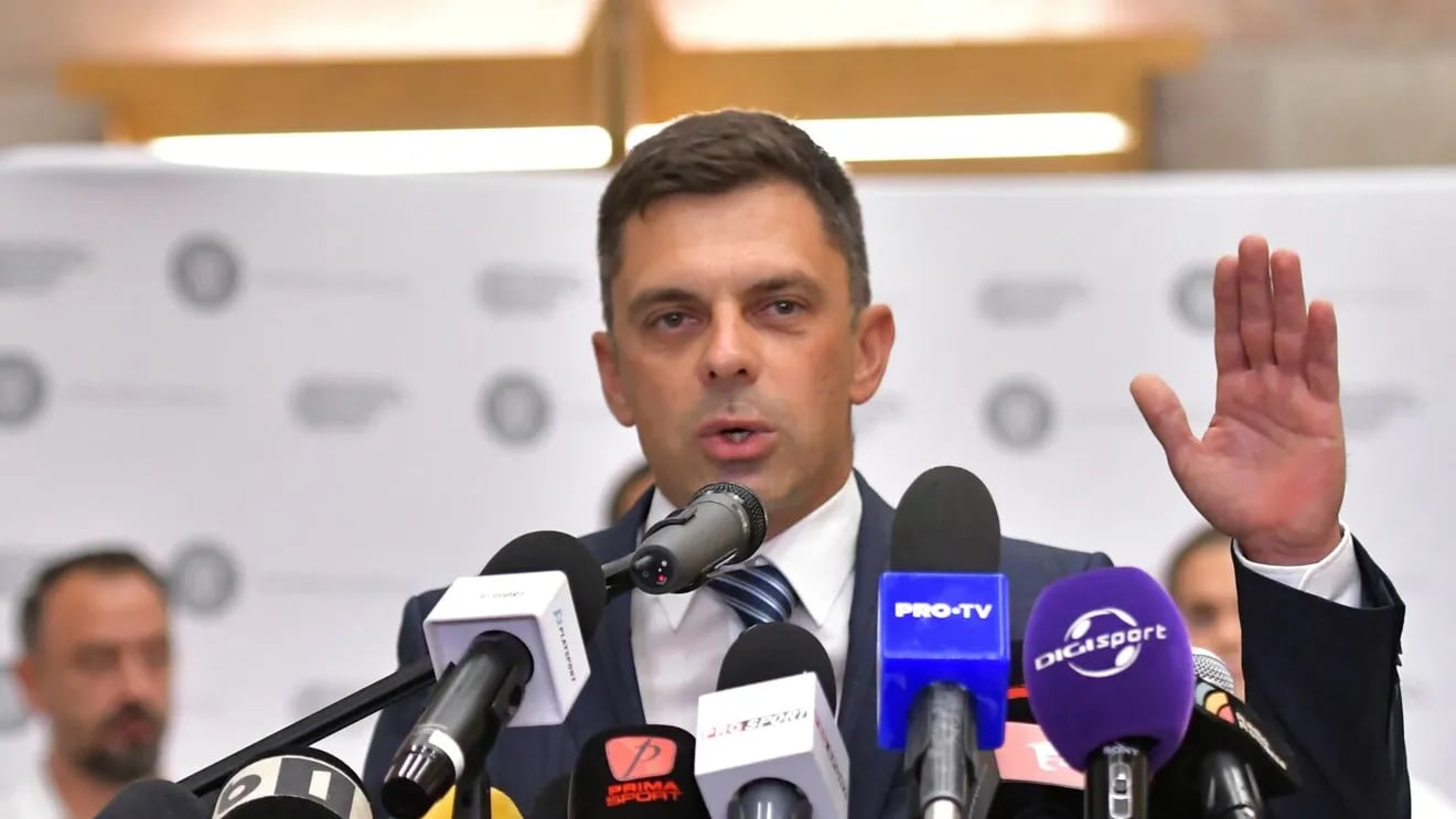 eduard-novak-face-scandal-dupa-ce-legea-sa-a-picat-la-ccr