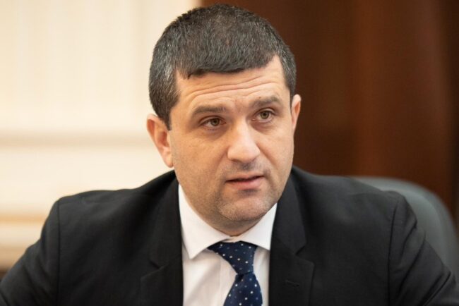 fostele-glorii-s-au-saturat-de-situatia-in-care-a-ajuns-steaua.-scrisoare-deschisa-pentru-ministrul-mapn