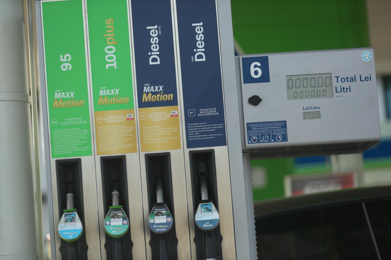 mini-vacanta-incepe-cu-noi-scumpiri-la-pompa.-cat-costa-azi-benzina-si-motorina-in-benzinariile-din-capitala