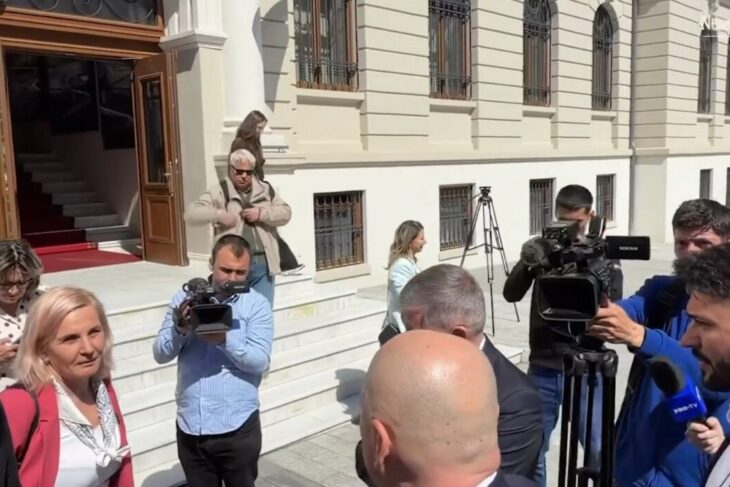 bolojan,-luat-la-rost,-la-suceava:-„va-intereseaza-doar-politica?