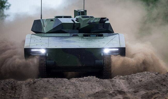 de-ce-ajunge-un-blindat-lynx-la-peste-11-milioane-de-euro-bucata.-modelul-romanesc,-analizat-atent-de-ucraina