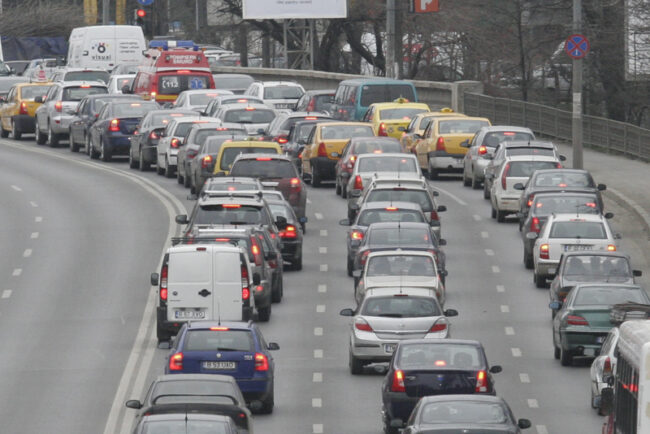 trafic-ingreunat-pe-dn1,-intre-brasov-si-bucuresti,-dupa-vacanta-de-1-mai.-ce-rute-alternative-au-soferii-la-dispozitie