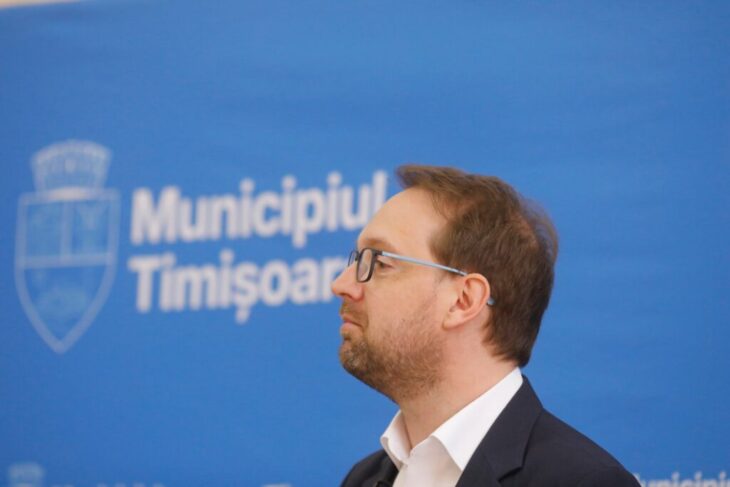 dominic-fritz,-inainte-motiunii-de-cenzura:-parlamentarii-pot-alege-ordinul-sefului-de-partid-sau-responsabilitatea