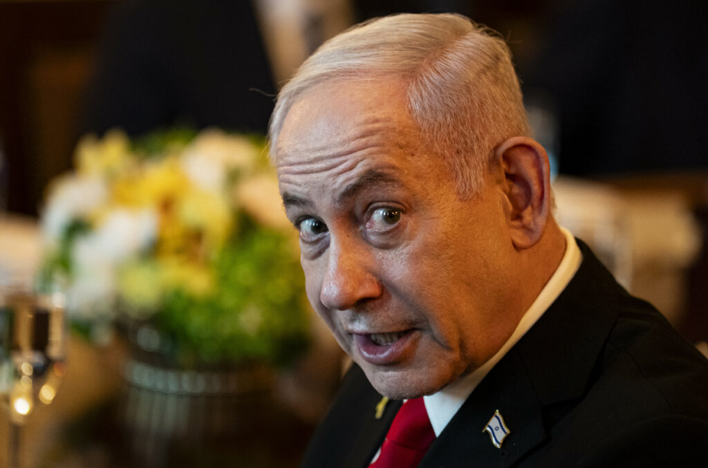 netanyahu-negociaza-un-acord-de-recunoastere-a-vinovatiei-in-procesul-de-coruptie