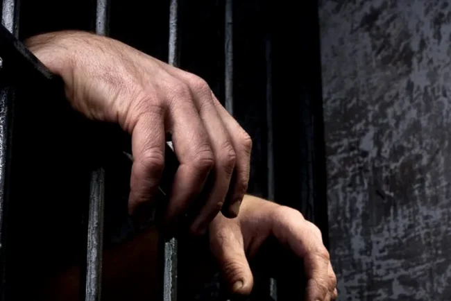 pedofilul-care-a-evadat-de-la-penitenciarul-craiova-a-fost-ucis-de-politie