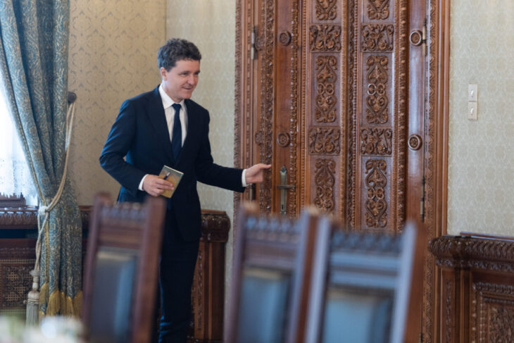 consultari-la-cotroceni:-nicusor-dan-incepe-de-astazi-negocierile-informale-cu-liderii-partidelor-care-au-fost-la-guvernare-–-surse
