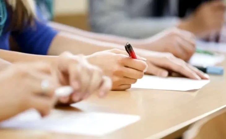 unde-poti-da-simulari-pentru-evaluarea-nationala-in-bucuresti,-cum-te-ajuta-si-cand-ar-trebui-sa-incepi