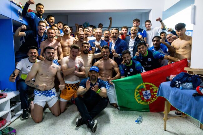 corvinul-hunedoara-revine-in-prima-liga-de-fotbal,-dupa-34-de-ani.-unde-va-juca-in-superliga,-pentru-ca-stadionul-va-fi-demolat:-este-prima-optiune!