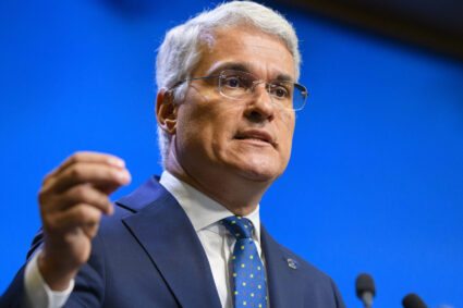 ce-modificari-sunt-aduse-in-noua-lege-a-salarizarii.-ministrul-dragos-pislaru-a-schimbat-regulile-pentru-doctorat
