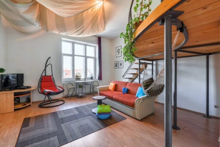 ce-sa-verifici-prima-oara-intr-un-apartament-airbnb.-detaliile-care-iti-pot-strica-vacanta-daca-nu-esti-atent