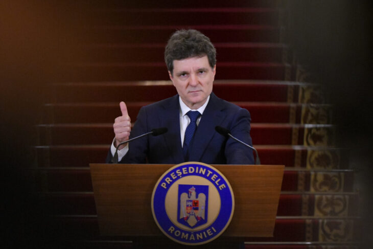 partidul-dianei-sosoaca-anunta-ca-a-depus-in-parlament-propunerea-de-suspendare-a-lui-nicusor-dan.-acuzatiile-aduse-presedintelui