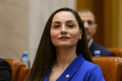 Parlamentarii POT și-au schimbat numele grupului parlamentar, fiind pro-europeni
