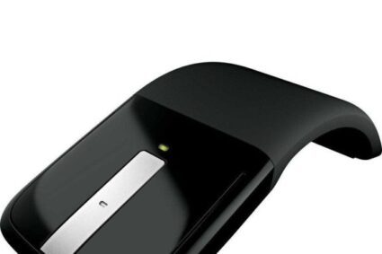 mouse-ul-pliabil-de-la-logitech-ar-putea-fi-gadgetul-perfect-pentru-laptop:-se-strange-ca-un-telefon-cu-clapeta