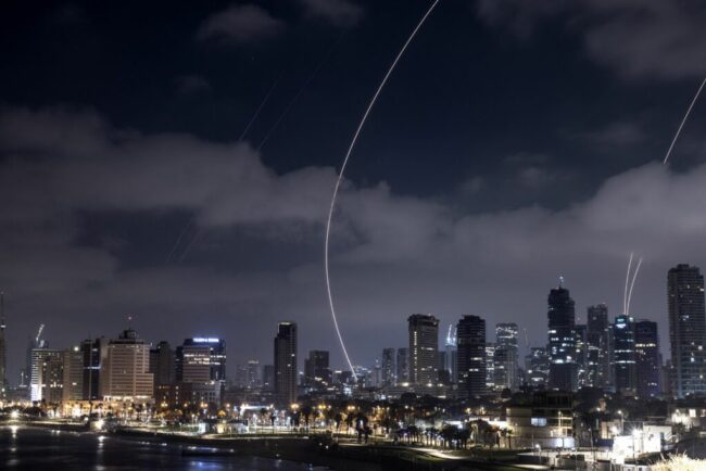 israel-a-trimis-sisteme-iron-dome-si-personal-militar-in-emiratele-arabe-unite,-afirma-ambasadorul-sua