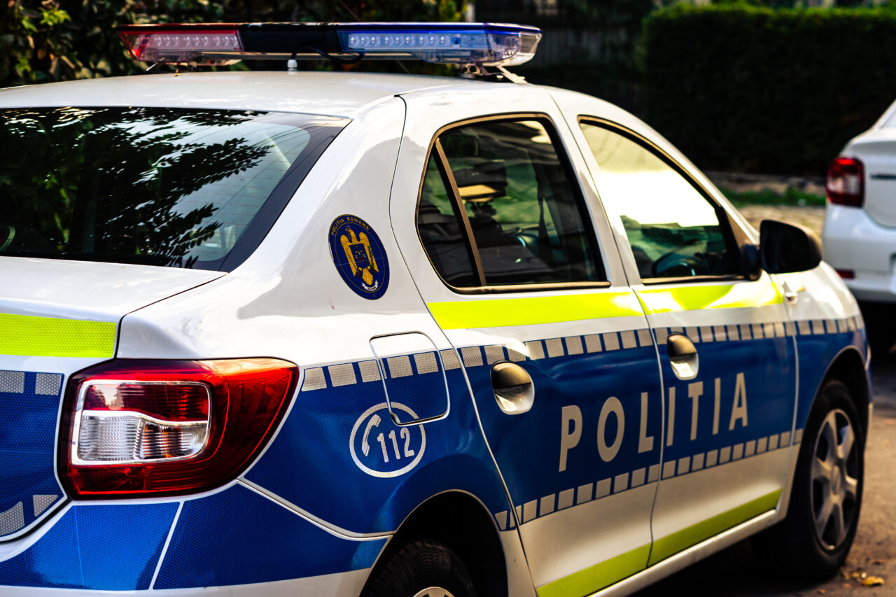 mobilizare-totala-pentru-gasirea-copilului-disparut-in-sibiu.-130-de-oameni-il-cauta,-autoritatile-folosesc-inclusiv-drone-si-un-elicopter