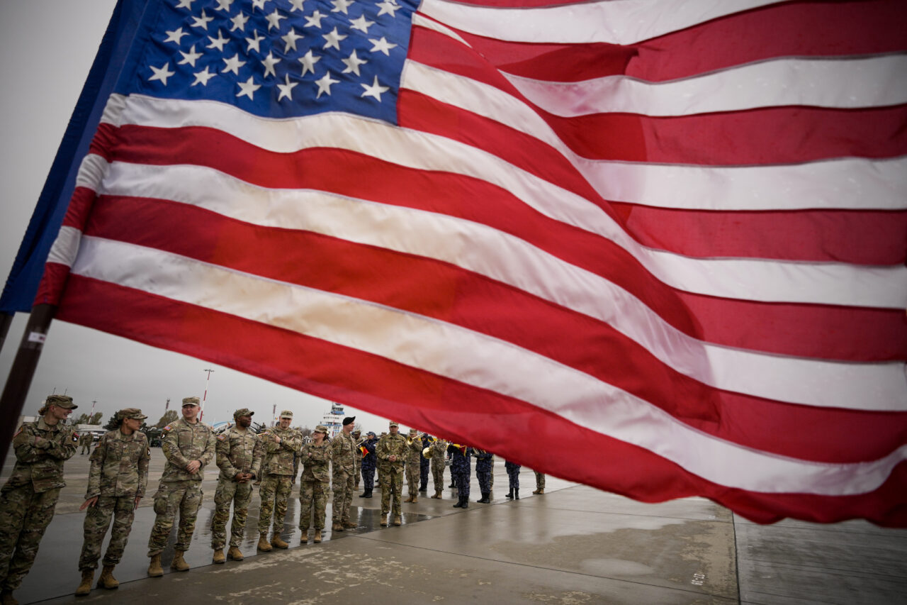 nicusor-dan:-romania-isi-doreste-oricat-de-multi-soldati-americani