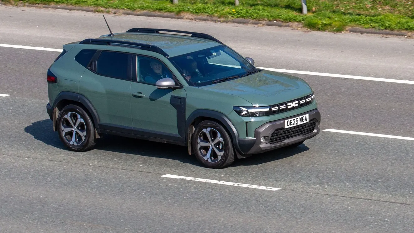 a-aparut-noua-lada-niva,-rivala-directa-pentru-dacia-duster.-cum-arata-si-cat-costa