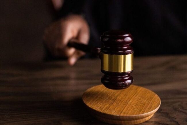 decizie-istorica-in-italia.-un-copil-a-fost-recunoscut-legal-cu-doi-tati-si-o-mama