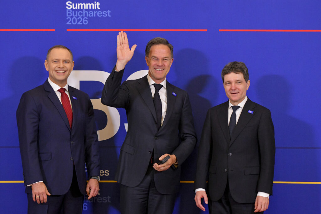 nicusor-dan,-mark-rutte-si-karol-nawrocki-afirma-ca-nato-3.0-nu-inseamna-reducerea-implicarii-sua-in-europa