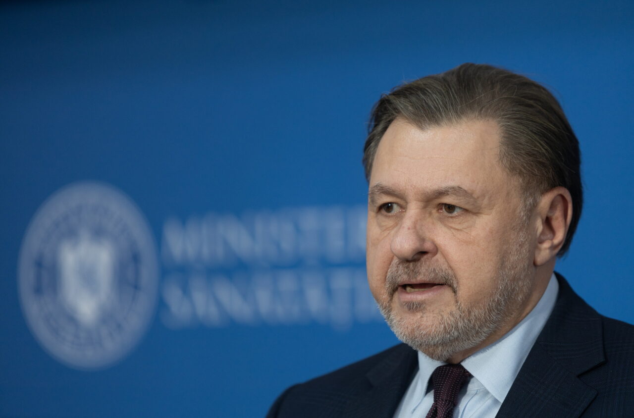 surse:-fostul-ministru-al-sanatatii,-alexandru-rafila,-a-provocat-un-accident-in-lant-in-bucuresti-4-masini-implicate.-un-sofer-a-ajuns-la-spitalul-elias