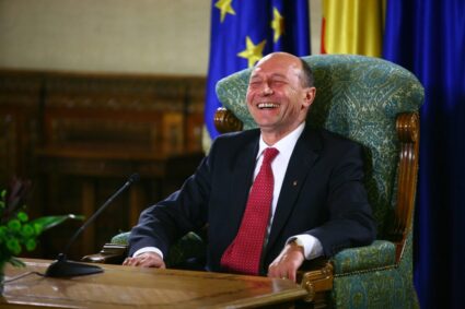 basescu-spune-ca-este-o-singura-solutie-pentru-criza-politica:-reluarea-functionarii-coalitiei.-daca-e-moarta,-trebuie-reinviata