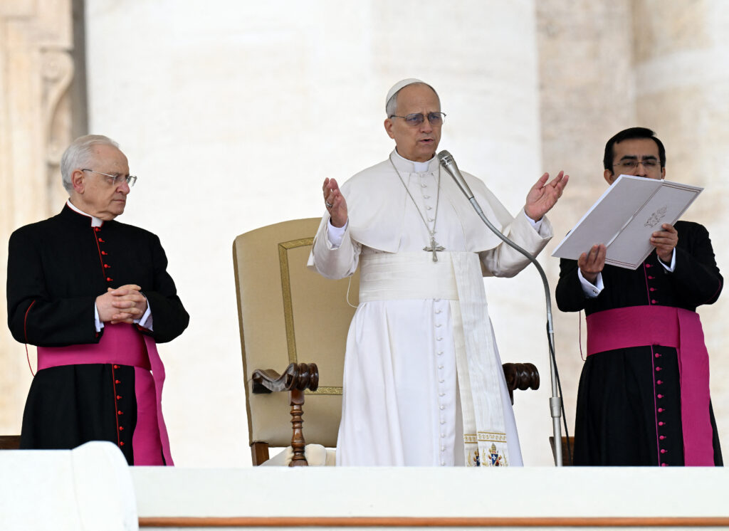 papa-leon-critica-decizia-europei-de-a-majora-cheltuielile-militare:-tradeaza-increderea-in-diplomatie